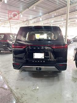 لێکزس LX